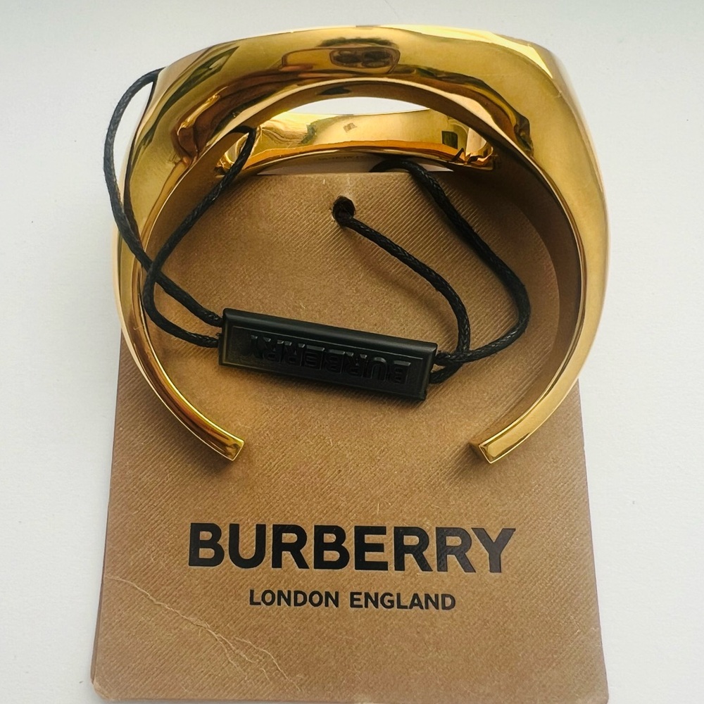 Auth Burberry Gold Metal Bracelet